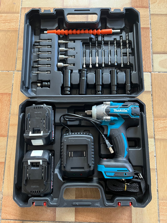 Llave de impacto Makta 128v + 26 accesorios